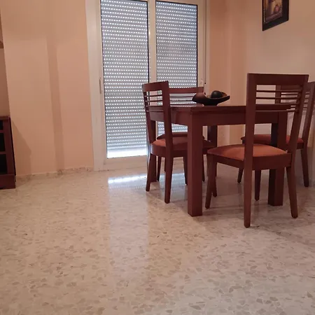 Ninos 科尼尔-德拉弗龙特拉